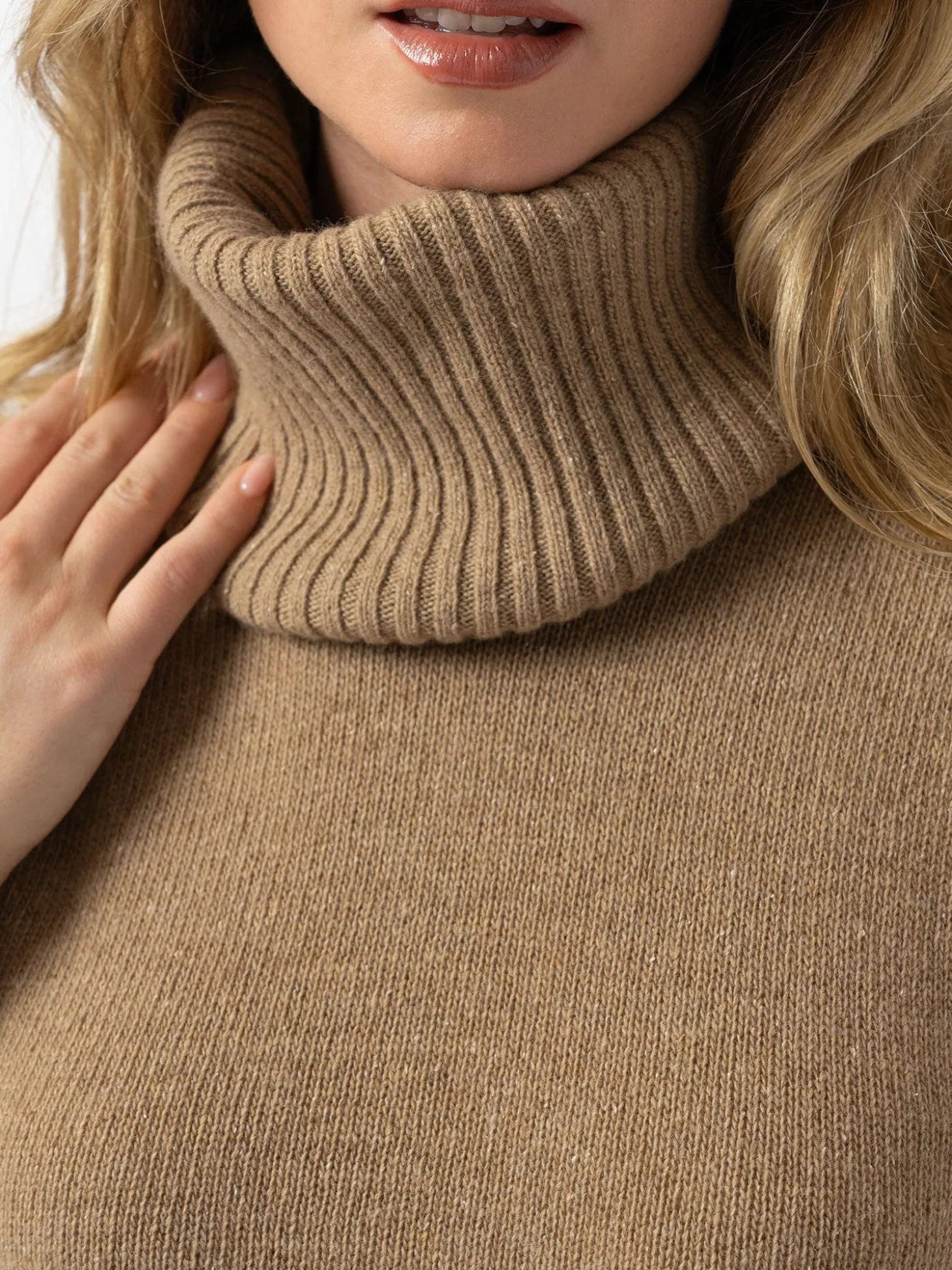 Cambridge Cashmere Jumper - Beige