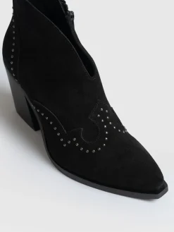 Dallas Studded Ankle Boot - Black