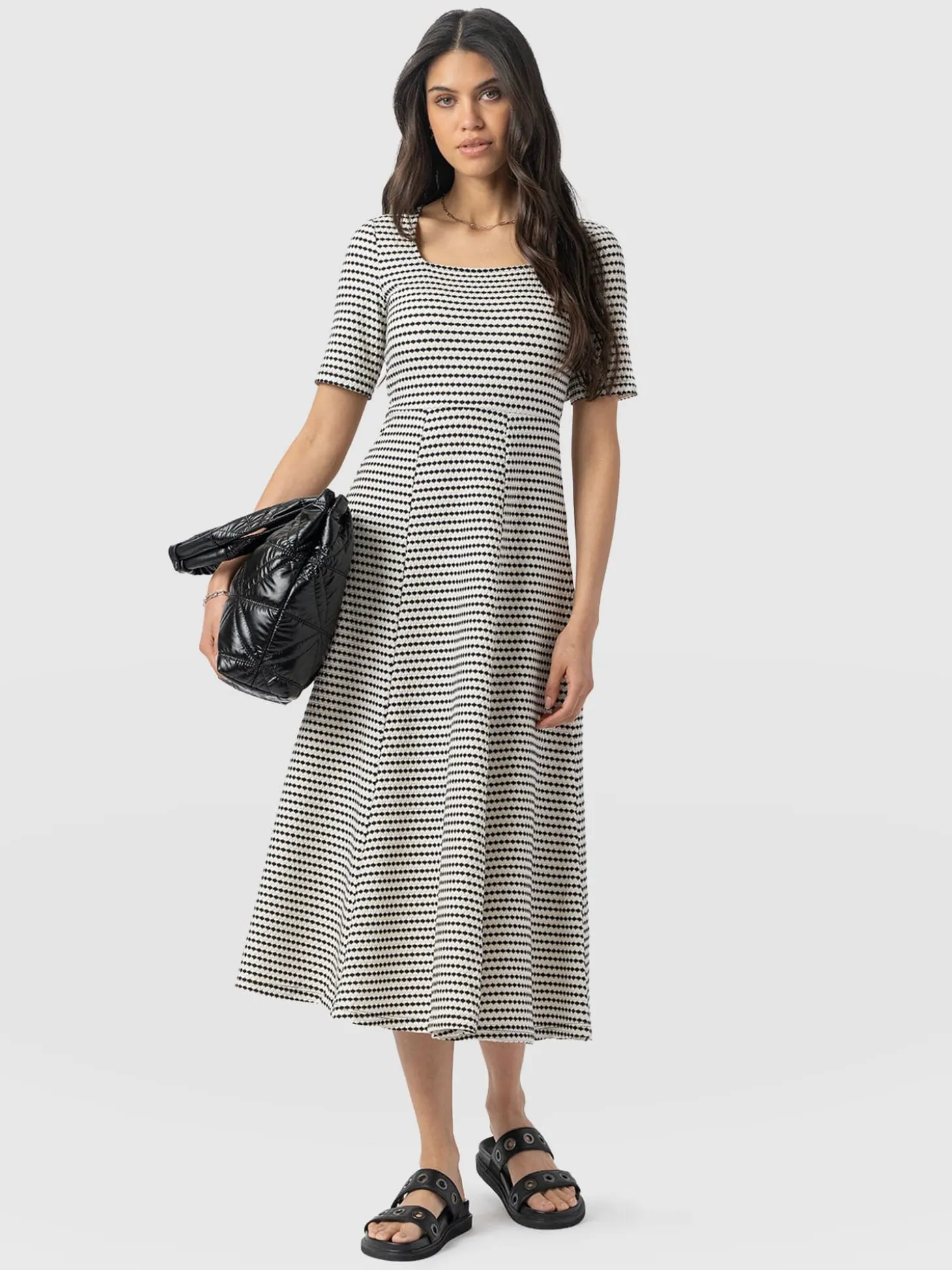Darcey Short Sleeve Flared Dress - Monochrome Jacquard