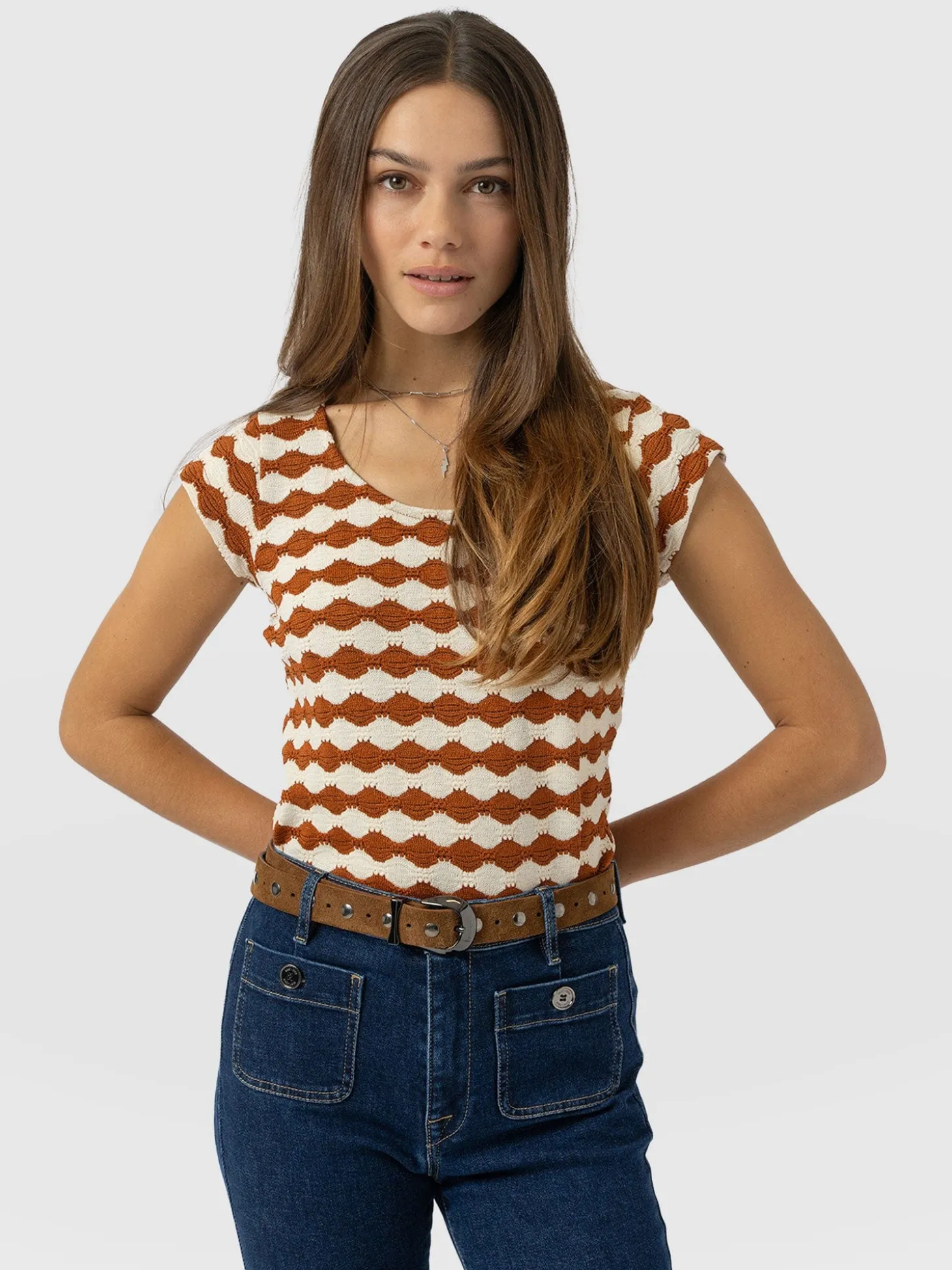 Elise Scoop Neck Tee - Brown/Cream